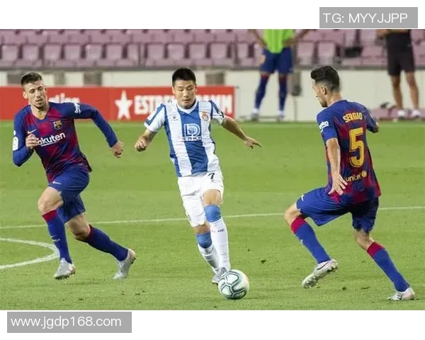 足球明星谁敢轻视我实力背后的拼搏与荣耀